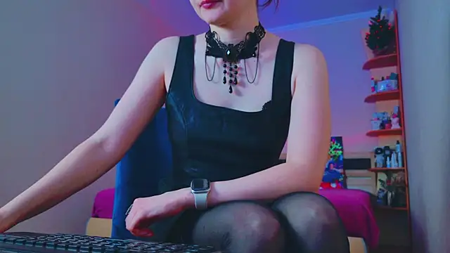 Snapshot of Miss_Arwen chatting on January 8, 6:41 am Miss Arwen online show from January 8, 6:41 am