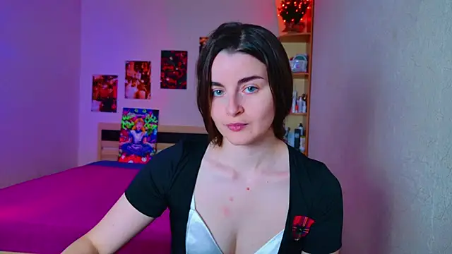 Snapshot of Miss_Arwen chatting on January 16, 3:45 am Miss Arwen online show from January 16, 3:45 am