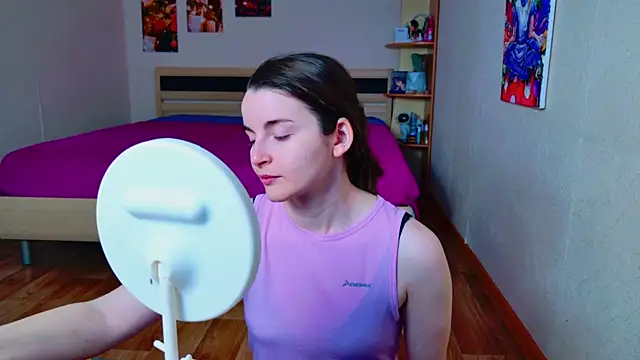 Snapshot of Miss_Arwen chatting on February 24, 3:02 am Miss Arwen online show from February 24, 3:02 am