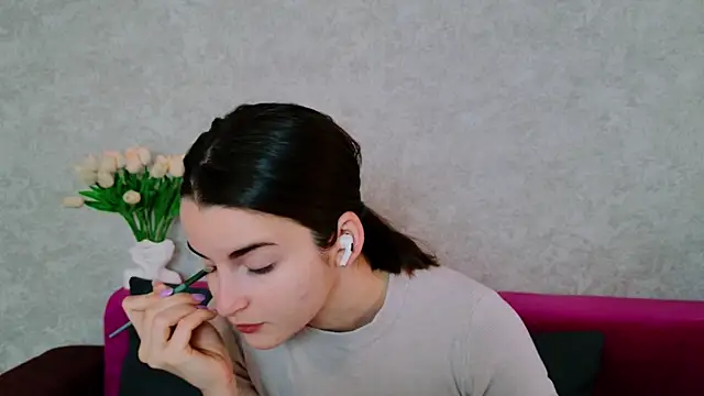 Snapshot of Miss_Arwen chatting on September 24, 3:54 am Miss Arwen online show from September 24, 3:54 am