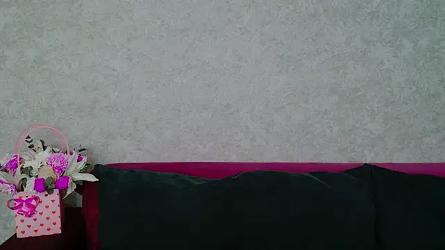 Snapshot of Miss_Arwen chatting on November 4, 2:43 am Miss Arwen online show from November 4, 2:43 am