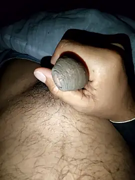 studboy1111 online show from January 9, 8:43 pm