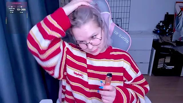 Snapshot of miray_kuriyama123 chatting on February 25, 8:07 pm miray kuriyama123 online show from February 25, 8:07 pm