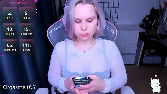 Snapshot of miray_kuriyama123 chatting on March 4, 6:14 pm miray kuriyama123 online show from March 4, 6:14 pm