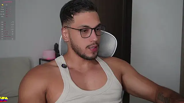 Snapshot of daniel_mejia1 chatting on March 26, 10:26 pm daniel mejia1 online show from March 26, 10:26 pm