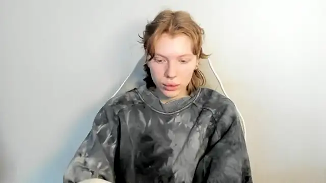 StellaDavis online show from March 10, 8:41 am