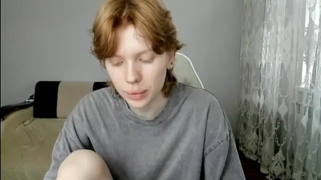 StellaDavis online show from July 10, 11:02 am