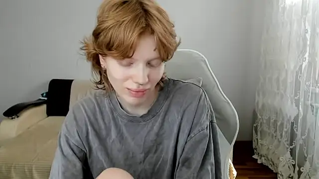 StellaDavis online show from July 27, 11:39 am