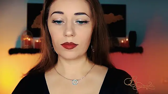 MissBeverlyMills online show from November 6, 3:18 am