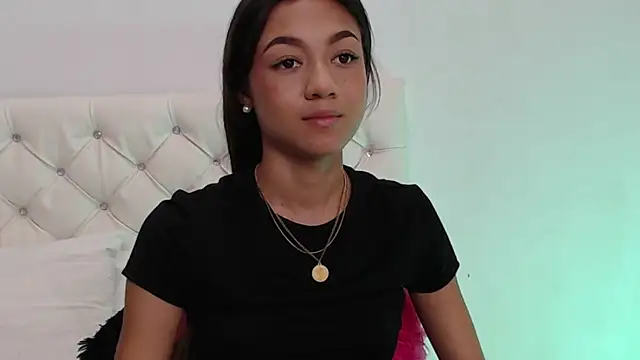Snapshot of hantonella_ chatting on March 5, 2:56 pm hantonella online show from March 5, 2:56 pm