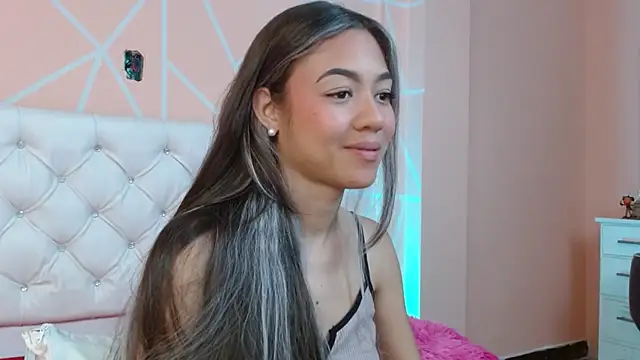 hantonella  online show from September 26, 7:51 pm