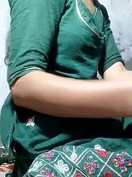Snapshot of Anushka_Ji chatting on March 8, 3:43 am Anushka Ji online show from March 8, 3:43 am