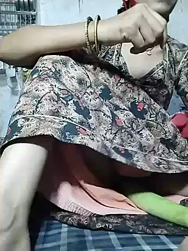 Snapshot of Anushka_Ji chatting on May 17, 7:28 am Anushka Ji online show from May 17, 7:28 am