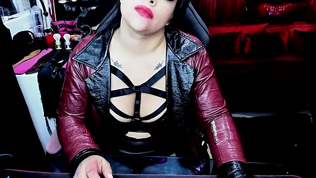 True Bdsm online show from December 29, 3:54 am