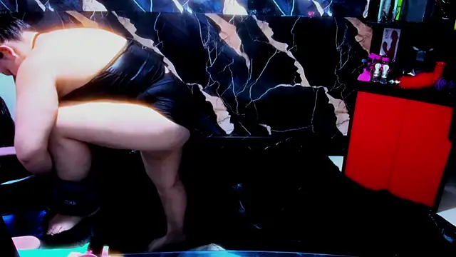 True Bdsm online show from November 4, 4:50 pm