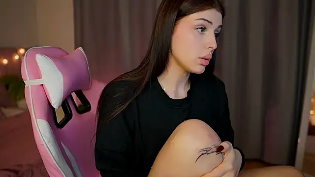 Lala Land  online show from February 1, 7:55 pm