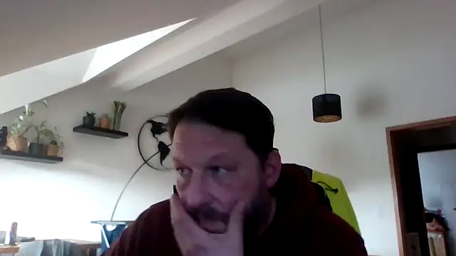 BennyLommy online show from March 26, 2:11 pm