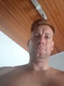 MArciQuarky online show from October 12, 8:24 am