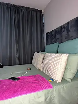 Kinkyy  online show from May 8, 4:51 am