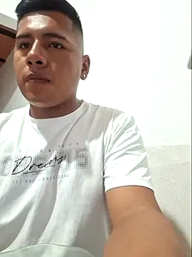 Snapshot of Willner08 chatting on March 4, 1:45 am Willner08 online show from March 4, 1:45 am