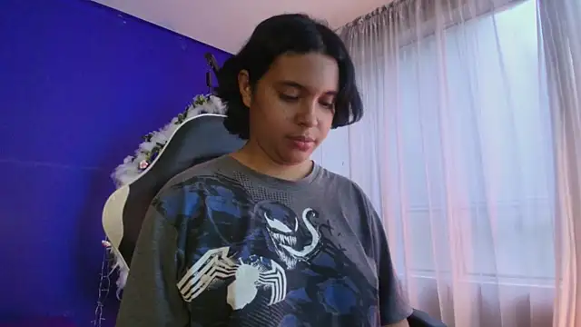 Snapshot of Emmapark_ chatting on February 22, 6:28 pm Emmapark online show from February 22, 6:28 pm