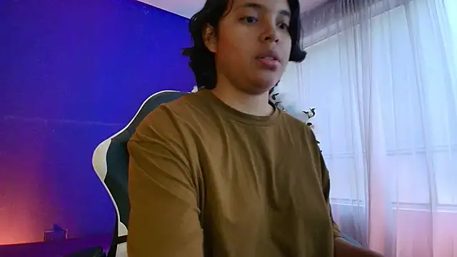 Snapshot of Emmapark_ chatting on March 15, 6:36 pm Emmapark online show from March 15, 6:36 pm