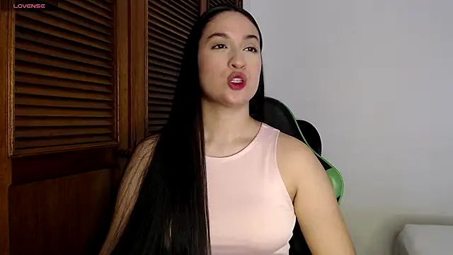 Snapshot of sofiaduque_26 chatting on October 2, 8:49 pm sofiaduque 26 online show from October 2, 8:49 pm