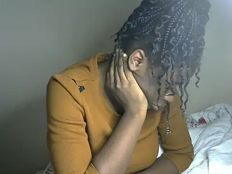 Novah  online show from November 9, 1:42 pm