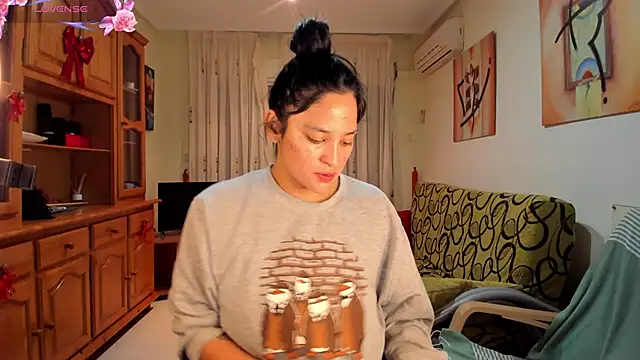 bella apont online show from January 18, 5:20 am