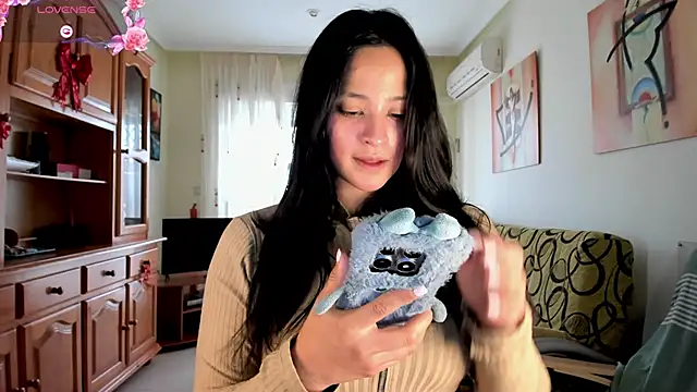 bella apont online show from January 31, 9:48 am