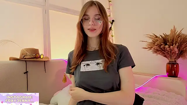 Snapshot of JennyDilly chatting on June 14, 6:10 pm JennyDilly online show from June 14, 6:10 pm