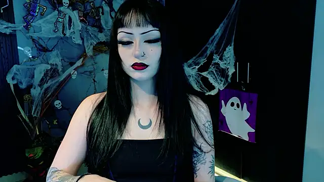 Madison Jackson online show from October 30, 7:47 pm