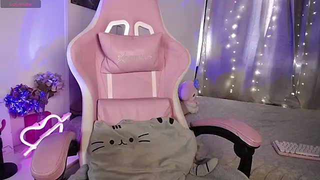 SexyLuna   online show from March 22, 12:52 pm