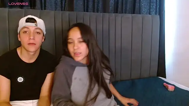 Snapshot of 24_7horny_ chatting on March 11, 3:23 am 24 7horny online show from March 11, 3:23 am