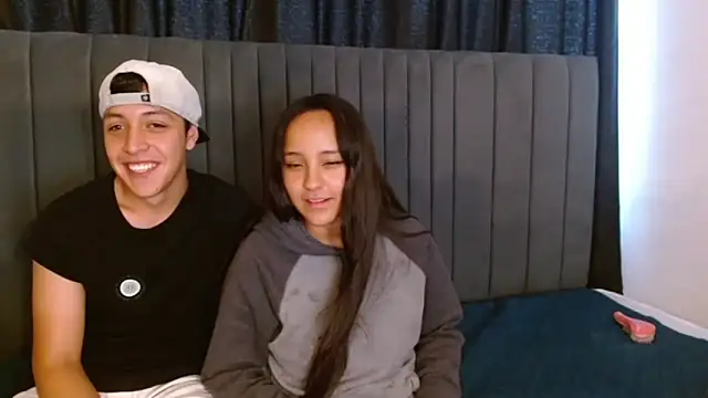 Snapshot of 24_7horny_ chatting on March 14, 5:24 am 24 7horny online show from March 14, 5:24 am