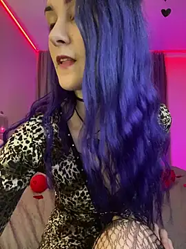 Snapshot of Erotic_Synth_Goddess chatting on February 11, 6:22 pm Erotic Synth Goddess online show from February 11, 6:22 pm