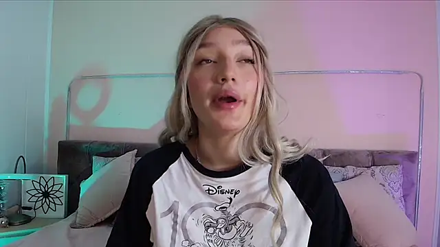 Giaa Ross online show from January 17, 11:38 am