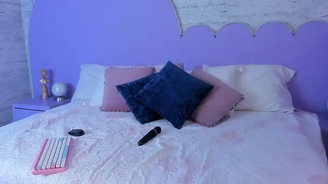 Giaa Ross online show from November 22, 7:46 pm