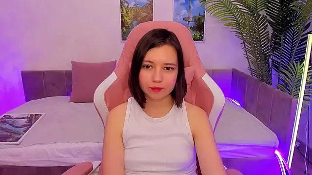 Lina Brownie online show from February 19, 4:55 am