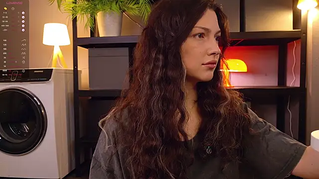 Snapshot of Miley_Smile chatting on November 5, 6:13 am Miley Smile online show from November 5, 6:13 am