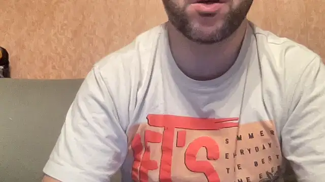 Snapshot of RedDante89 chatting on January 22, 4:44 pm RedDante89 online show from January 22, 4:44 pm