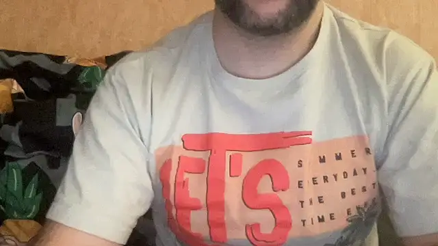 Snapshot of RedDante89 chatting on January 28, 9:19 am RedDante89 online show from January 28, 9:19 am