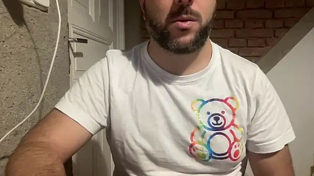 Snapshot of RedDante89 chatting on November 4, 7:07 am RedDante89 online show from November 4, 7:07 am