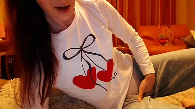 Snapshot of LovelyAndraGirl chatting on July 9, 10:58 pm LovelyAndraGirl online show from July 9, 10:58 pm