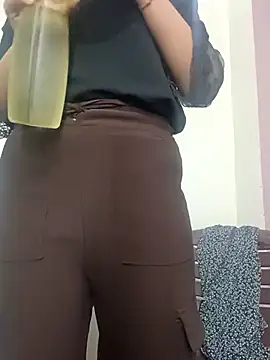 Snapshot of Aachal_7 chatting on March 18, 3:31 am Aachal 7 online show from March 18, 3:31 am