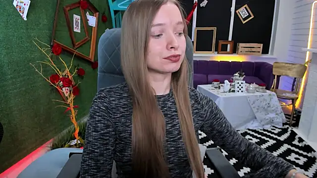 MayaSinabon online show from December 10, 10:17 am