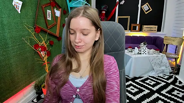 MayaSinabon online show from December 11, 7:09 am