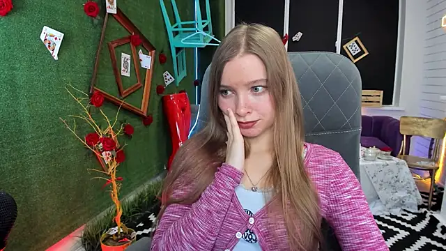 MayaSinabon online show from December 11, 10:14 am