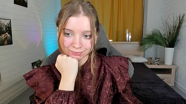 MayaSinabon online show from February 1, 3:18 pm