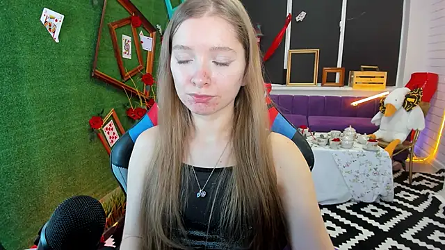 MayaSinabon online show from February 11, 12:27 pm